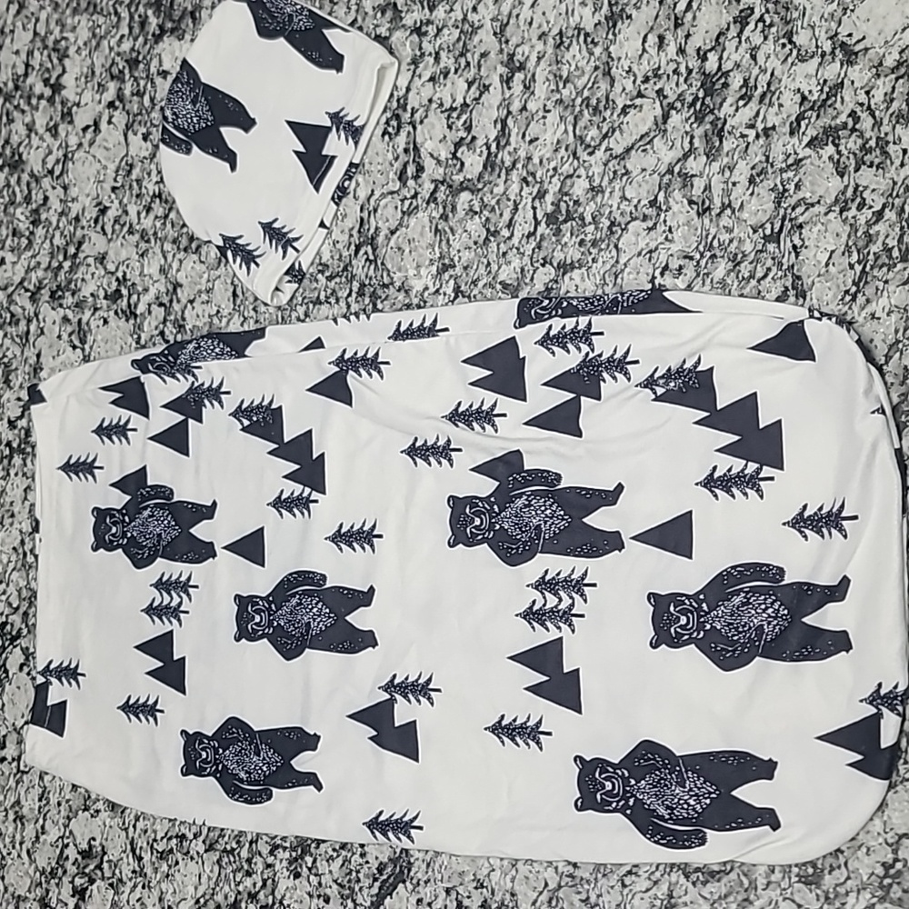Newborn sleep bag and matching hat